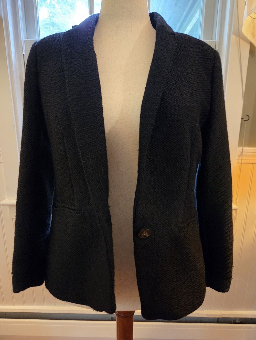 Anne Taylor Textured Blazer Petite
